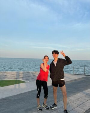 Chinnarat Siriphongchawalit Instagram - happy day at 5 am