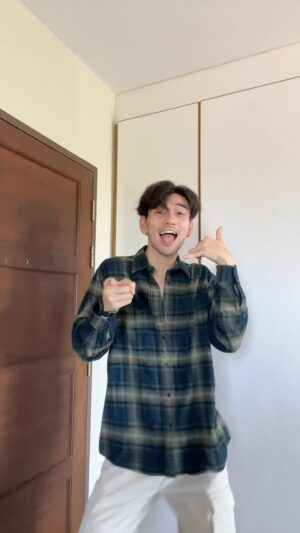 Chinnarat Siriphongchawalit Instagram - แล้วจะให้ไปรักใคร 🥺🧡 #อยากโทรไปหาจัง