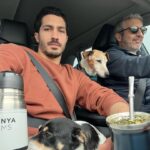 Chino Darín Instagram - Ruteando por la pana con el pana @ricardodarinok y la jauría Russell @kenyafilms