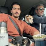 Chino Darín Instagram – Ruteando por la pana con el pana @ricardodarinok y la jauría Russell 
@kenyafilms