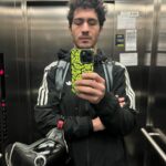 Chino Darín Instagram - Este miércoles se estrena la 2da temporada de El Reino x @chenetflix Este soy yo, yendo.