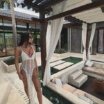 Chloe Veitch Instagram - Leaf it out