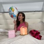 Chloe Veitch Instagram - IM THE BIRTHDAY GIRL💗 thank you for all of your beautiful birthday wishes! I am 20 FUGGIN 4 and I’m grateful for all of the people I’ve met in my life, I am grateful god has blessed me to be able to make 24 with all of the memories I have made so far.😭🎉💗