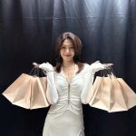 Choi Soo-young Instagram - 선물 잘받아찌요?💗🛍️ 소원한테 선물 할 수 있어서 넘 행복했쟈나.. #age20s #depound #fitflop 감사합니다🫶