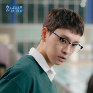 Choi Tae-joon Instagram - sbs 수목 10시!! 잠시 후 훈남정음 본방사수!!!❤️