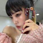 Choi Ye-na Instagram - 오늘의 SMARTPHONE 📱 가.로.본.능☎️💖💓💝💟