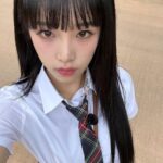 Choi Ye-na Instagram - 예나랑 아는형님보면서 즐추🏫💕 다음 주도 본방사수😘🫰