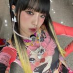 Choi Ye-na Instagram - 투머치걸💖🤩🌟🪩