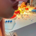 Choi Ye-na Instagram - 🍭💗🍭🩵🍭