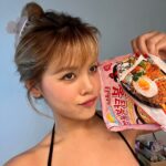 Chonnasorn Sajakul Instagram - indomie is now my new fav 🤭🇮🇩 sorry buldalk… u’ve served me well 🍜