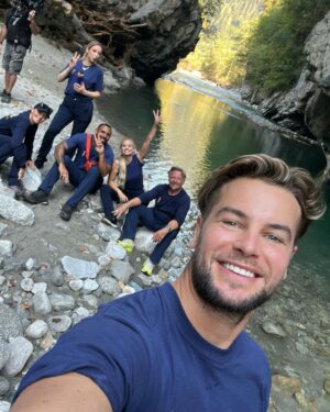 Chris Hughes Instagram - #StandUpToCancer 🫶🏼 a solid dump; I’ve had a blast in life recently, all for the greatest of causes. Cried maybe 10x, all worth it though, but we filmed a smash, and I hope you all love it. Coming soon 🎥 ps: my shorts were see-through so had to lay down x

Best production to work with, thank you every single one of you for everything!