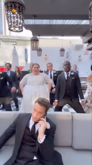 Chrissy Metz Instagram - We celebratin’ cause #thisisus is officially on @netflix… go wobble on and grab your tissues! 💛🍋 @nbcthisisus