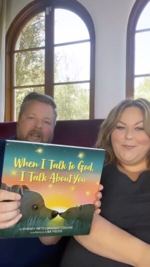 Chrissy Metz Instagram - It’s official… we wrote our very first children’s book!! ‘When I Talk to God, I Talk About You’ will be here in February 2023, but you can pre-order your copy TODAY. We are so grateful for the beautiful illustrations by @LisaFieldsIll, which brought this story to life in ways beyond our wildest dreams. Link in bio to pre-order 🐻📖
Love,
Chrissy & Bradley
@penguinkids @penguinrandomhouse