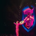 Christian Chávez Instagram - Se ganan batallas diarias con cada decisión, pero la guerra es para toda la vida La luz y la oscuridad siempre han coexistido y el amarte implica el paquete completo 🙏🏼🩷🌈🦄 @adanterriquezoficial Los Angeles, California