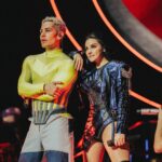 Christian Chávez Instagram - Same position different outfit Con mi amada @maiteperroni ❤️ 📸 @frescolns