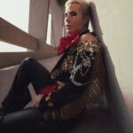 Christian Chávez Instagram - “La verdad es que no tenía expectativas de algo tan grande, y fue mucha emoción, cariño, agradecimiento y valorar muchas cosas. Es superbonito tener la oportunidad de hacer las cosas de una nueva forma, y bien”, dice #ChristianChávez a ROLLING STONE. “Es una emoción que después de 15 años la gente nos haya recibido de esa forma mucho más grande que cuando estábamos en nuestros veintes. Fue una euforia maravillosa”. 🔗 Sigue la historia de portada en el link de bio. 🚨 Accede a la preventa de esta edición en el link en la bio. Válido hasta agotar existencias. Aplican políticas y condiciones. Historia: Pablo Monroy / @pablomonroy___ Fotografía: Carlos Ruiz/ @carlos_ruizc Productor Ejecutivo: Alejandro Ortiz / @xalejandro.ortiz Asistente Editorial: Patricia Guerrero / @patygcarrillo Asistentes de fotografía: Eugenio Vargas / @eugenio_vargaci; Sofía Ortiz / @Sofffiiia; Juan de Dios/ @juandedios.dgh Producción: Daniela Garcia / @karendaap Asistente producción : Didier Molina / @ddrdidier Glam: @makeupbyponcho Stylist: @pablo_palomeque_ . . . #RollingStoneEnEspañol #RollingStone #RBD #México #Latinoamérica Estadio Azteca