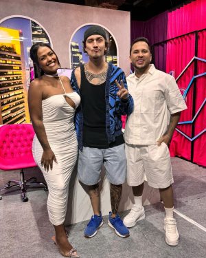 Christian Figueiredo Instagram - Vamo pro ao vivo no @podcats com @christian_fig que vai ser INCRIVELLLL 💙 VEMMMM