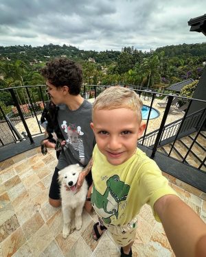 Christian Figueiredo Instagram - olha a selfieeeee papaiiiii 😁📸✨