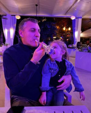 Christian Vieri Instagram - Happy birthday to the love of my life  ISABEL ❤️❤️❤️❤️❤️❤️❤️❤️❤️ 3 years ❤️❤️❤️ stella coco pops @costy_caracciolo