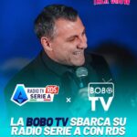 Christian Vieri Instagram - LA @bobotvofficial SBARCA SU "RADIO TV SERIE A CON RDS" ⚽️🎬 🗓️ Due appuntamenti al mese, il lunedì sera alle ore 21.00, con @christianvieri e tanti ospiti. Questa settimana @francescototti, @adrianoimperador, @markiuliano e @alino_diamanti @nicola_amoruso_ #RadioSerieA