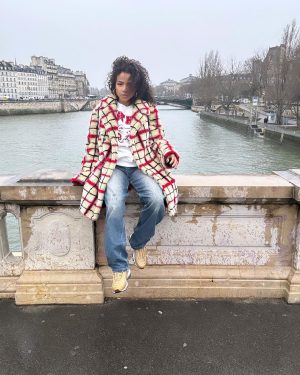Christina Milian Instagram - Chill effect 🌧️ #ilikeithere