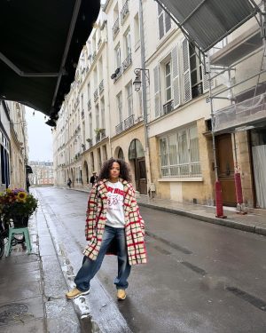 Christina Milian Instagram - Chill effect 🌧️ #ilikeithere