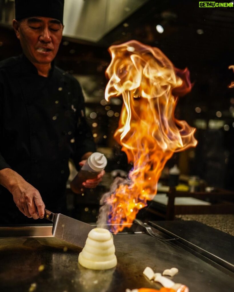 Christine Chiu Instagram - A slice of Vegas paradise🏮🎲 Wynning like never before with the most amazing omakase teppanyaki feast at Mizumi 😋 @maisonwynn @wynnlasvegas #maisonwynn Wynn Las Vegas