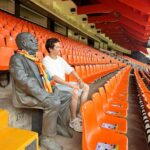 Chutavuth Pattarakampol Instagram - Experiences don’t come much better than this. Thank you @LaLiga and @Valenciacf for an unforgettable day. Valencianista~, Are you ready for tonight? 🦇🦇🦇 #GameOnLALIGA Mestalla Stadium