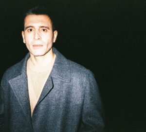 Cihangir Ceyhan Instagram - 90’s hele bakın kim gelmiş 🏋🏻‍♂️