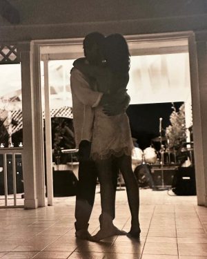 Cindy Crawford Instagram - 25 years ago today, Rande and I got married at the Ocean Club in the Bahamas. It was a picture perfect wedding all captured by @arthurelgort. We spent a beautiful weekend surrounded by family and friends celebrating our love for each other. I would do it all over again in a second. 

I want to congratulate “us” on making it 25 years. We have been blessed in so many ways, especially our two children @presleygerber and @kaiagerber. I also want to acknowledge that even with all the blessings, life is full of ups and downs and challenges. I’m proud of how we have navigated life together — looking to each other for strength and comfort. You have been my best friend and rock and I can’t imagine a life without you. 

Happy Anniversary @randegerber! 🤍