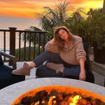 Cindy Crawford Instagram - Cozying up 🤎