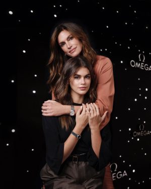 Cindy Crawford Instagram - Date night in NYC with @kaiagerber ❤️ @omega #omegaconstellation