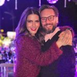 Claudia Álvarez Instagram - Familia: Son lo más hermoso que tengo en la vida. No tengo más que agradecer por estar unidos. Amé las risas y risas en nuestra cena, todo fue mágico para darle la bienvenida a éste 2024 que estoy segura será el mejor de nuestras vidas! Gracias vida x la familia en la que me toco nacer y por la familia que he construido con mi @billyrovzar Nos hicieron falta @vickyalvarezo @vane.oleg Feliz año para todos ustedes y sus familias ❤️