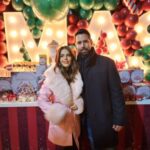 Claudia Álvarez Instagram - Puedo decir que todo el mes de Diciembre es mi época favorita, más que mi cumpleaños q es en Oct... El tener tradiciones en familia es de las cosas más importantes para mi. El ver a la gente que mas amo, agradecer, compartir, crear momentos que se quedan en mi para siempre, recapitular lo sucedido en el año y la ilusión de lo que vendrá hace que disfrute cada día de ésta época. Hoy solo puedo agradecer por tener a mi familia unida, por tener a mis 3 hijos que son la bendición más grande que me pudo dar Dios, por mi esposo que es el hombre que más admiro y amo. Espero que todos hayan tenido una noche hermosa con su familia o amigos y que su círculo de apoyo cada día sea más fuerte! Feliz Navidad a todos!!! 🎄🥰