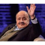 Claudia Gerini Instagram - Ciao Maurizio 🙏R.I.P. sei stato un maestro ❤️ “Sipario”
