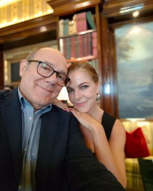 Claudia Gerini Instagram - Auguri Carletto del mio cuore @carloverdone tu sei tante cose per me… amicizia, ispirazione, sogno, successi e amore per l’Italia sei Carlo nazionale ❤️🫶🏻auguri , tanti ma tantissimi auguri di cuore