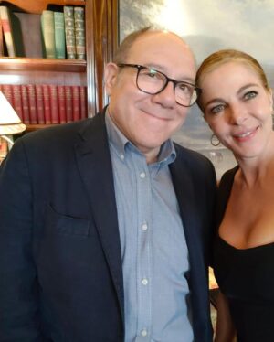 Claudia Gerini Instagram - Auguri Carletto del mio cuore @carloverdone tu sei tante cose per me… amicizia, ispirazione, sogno, successi e amore per l’Italia sei Carlo nazionale ❤️🫶🏻auguri , tanti ma tantissimi auguri di cuore