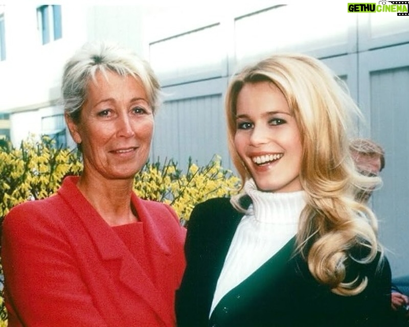 Claudia Schiffer Instagram - Missing you today, Mama! Happy Mother’s Day to all mothers ❤❤❤