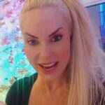 Coco Austin Instagram - California,come hang with me for an afternoon!!! Free your mind for 2 hours...My sister @iamkristyaustin will be teaching a Yoga, Sound healing experience this Sunday ,November 19th in Santa Monica at @intomesea .I will be there too to be apart of this awesome event!! Come out to meet us,and then after they'll be snacks and we can talk and take pics! Hurry to get tickets.. this is reserved for a limited group so get tickets now!! HURRY we're 3 days away! Its a rare occasion that we're both in Cali to do events like these together.... To get tickets go to my IG bio or go to my sisters page- @kristyaustinyoga Fyi- You dont need to be experienced in yoga. Just come and enjoy yourself #yoga #soundhealing #yogainspiration