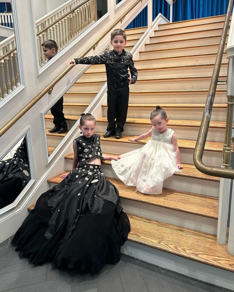 Coco Rocha Instagram - Who’s kids are these? 😭 Graceland, Memphis Tennessee