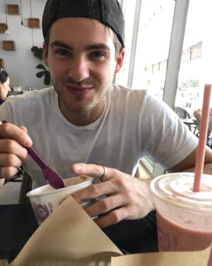 Cody Christian Instagram - hi 👋
