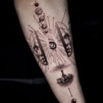 Cody Christian Instagram - thank you so much @drag_ink for making time while passing through LA. 🙏🥹 two amazing sessions. two incredible pieces. second slide, I call this piece “life cycle” - a subtle reminder of the complexities and simplicities that make up this experience we’re all having. third slide, “fake reality” - I wanna name this little guy so feel free to drop suggestions below (: