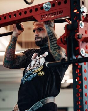 Cody Garbrandt Instagram - @extrasavvy link in bio Winter Truffle ❄️