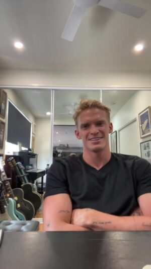 Cody Simpson Instagram - On My Mind (Forever Version) out January 11th.

*song preview begins at 3 minutes.