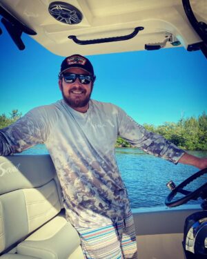 Cole Hauser Instagram - My new baby has arrived! Thx @teamscoutboats for this beauty 🇺🇸 @hukgear for the fishing gear!