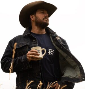 Cole Hauser Instagram - I am excited that the news is finally out there on something special I have been working on for years. My coffee company, Free Rein, is coming to everyone this Fall. I hope this company and its message inspires men and women from all walks of life to get up and chase after their dreams and ambitions. @freereincoffeecompany Just Remember-  Dreams don’t work unless you do!