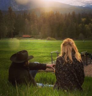 Cole Hauser Instagram - Love these moments on @yellowstone it captures the beautiful office we have. I hope y’all enjoy this season. @paramountnetwork