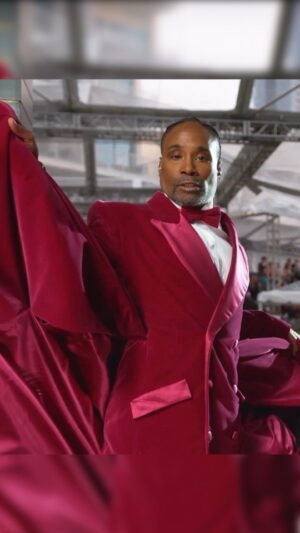 Cole Walliser Instagram - BILLY PORTER! Arguably the King of GlamBOTs he always comes correct with the amazing outfits and even bigger moves 🙌🏼🔥 This was at the Golden Globes this year, and if you remember at the Emmy’s his pose lasted a bit too long, so he had to adjust. Gotta appreciate an evolving GlamBOT!! What do you think? Was this better than the Emmy’s one!?! (I’ll post it to my stories) #billyporter #colewalliser #glambotbts #livefrome #goldenglobes