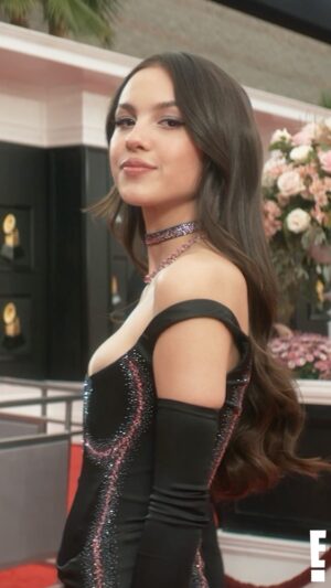 Cole Walliser Instagram - No one is SOUR about @oliviarodrigo being on the carpet with this look 😍 Catch us live at the #GRAMMYs on Sunday starting at 6p ET/3p PT 📸 #LiveFromE