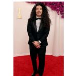 Cole Walliser Instagram - I mean GQ calling my hair the best on any red carpet is a bit beyond anything I could have imagined. Also honored to finally make the Hodinkee Oscars Watch list. Tux: @osso._ @ogemdi._ Watch: @simon_brette_watches Grooming: @penelopevazquez Academy Awards